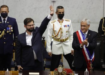 Boric asume como presidente en busca de un cambio «profundo» para Chile