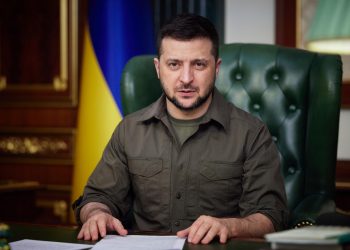 Zelenski dice que un acuerdo con Rusia tendrá que ser ratificado en referendo