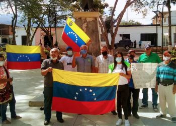 Pocos asistentes a la protesta por un salario justo