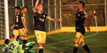 Deportivo Táchira y CD Lara “chocan”  en Pueblo Nuevo