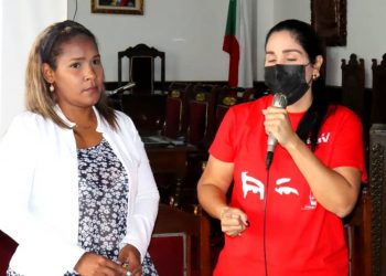 Mujeres fundan la Red de Parlamentarias por  el Dialogo, La Paz y la Reconciliación