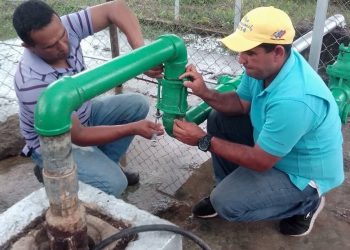 Avanzan reparaciones de las bombas de agua en el municipio Andrés Bello