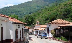 SENTIDO DE HISTORIA / Miradas del pasado sobre La Plazuela