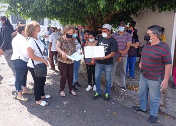 Comunidades se niegan a aceptar cambios de sus cilindros de gas 