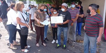 Comunidades se niegan a aceptar cambios de sus cilindros de gas 