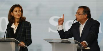 Ingrid Betancourt enciende la campaña presidencial al hablar de la salud mental de Petro