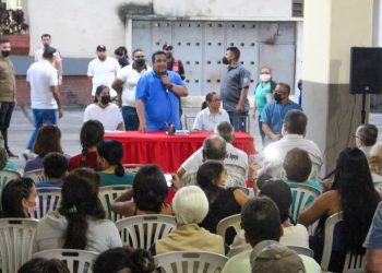 Gobernador se reunió con vecinos de El Murachi para trabajar y resolver presencia de H2S