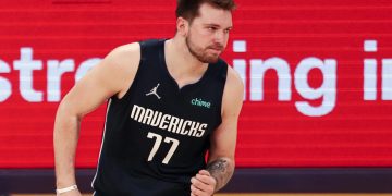 Doncic, duda para el partido entre Mavericks y Kings por un esguince en dedo
