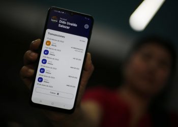 El bitcoin sube a 42.000 dólares ante una posible criptomoneda nueva en EEUU