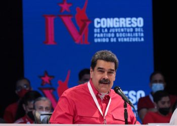 Maduro pide un «máximo castigo» a los funcionarios involucrados en «narcopolítica»