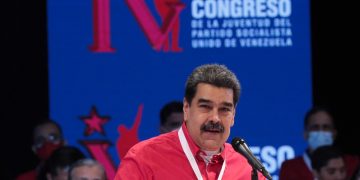 Maduro pide un «máximo castigo» a los funcionarios involucrados en «narcopolítica»