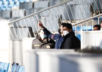 Los ultras del PSG piden la marcha de Al-Khelaifi