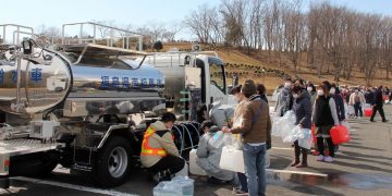 El terremoto que golpeó anoche Fukushima deja 4 muertos, 200 heridos y daños materiales