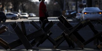 Día 27 de invasión: Ucrania afirma que contiene la ofensiva rusa