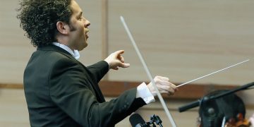 Gustavo Dudamel estrenará la película «¡Viva Maestro!» en abril