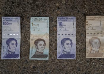 El bolívar, devaluado pero necesario en Venezuela