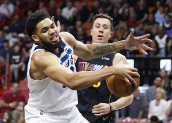 Towns se cuela en la fiesta de Curry y Jokic