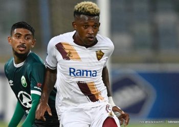 Juan Carlos Ortiz se estrenó como goleador del Stellenbosch en Sudáfrica