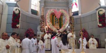 Tovar: Santuario de la Virgen de Regla estrenó nueva imagen y celebró los XXV años de ordenación de su párroco rector