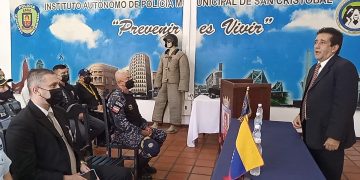 PoliSanCristóbal pionero en Formación de Operadores Caninos