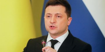 Zelenski acusa a Rusia de genocidio en la televisión de EE.UU.