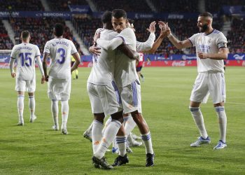 1-3. El Madrid sentencia la Liga en El Sadar
