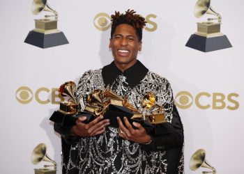 «We Are» de Jon Batiste, álbum del año en los Grammy