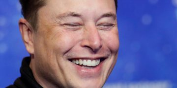Elon Musk adquiere el 9,2 % de Twitter, que se dispara un 25 % en la bolsa
