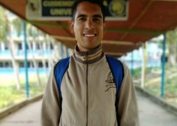 Estudiantes del Nurr exponen  difícil situación de esta casa de estudios en Concejos Municipales de la región