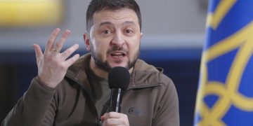 Zelenski: hay que pensar en cómo hacer más insoportable a Rusia la ocupación
