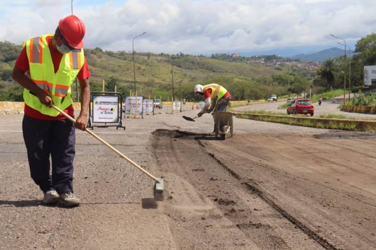 Se desarrollará un trabajo que se extenderá por 2 kilómetros donde se realizará escarificación de la calzada, a fin de remover el asfalto deteriorado