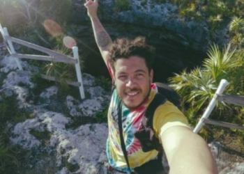 Exigen la liberación del fotógrafo Carlos Germán Debíais quien ya tiene boleta de excarcelación