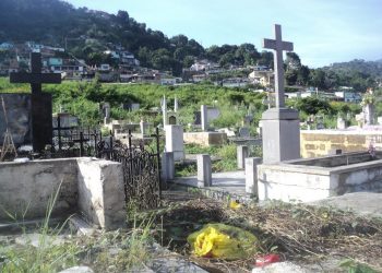 El cementerio municipal de Valera | Por: Alexi Berríos Berríos