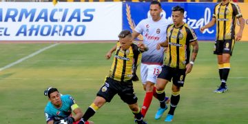 Deportivo Táchira  no perdonó a Lara en Pueblo Nuevo