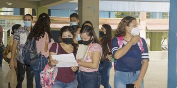 Nurr inscribe a estudiantes regulares