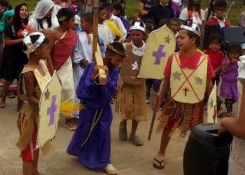 Viacrucis Vivientes enseñanza que está llegando a las instituciones educativas de Boconó