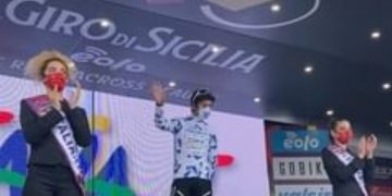 ENTRERUEDAS/ Jefferson Cepeda, alcanzó lo más alto del podio en el Tour di Sicilia