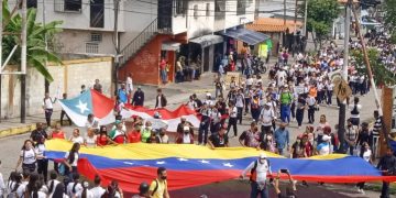 Juegos Escolares desbordaron de alegría a Valera 