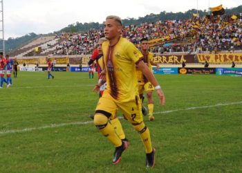 Regreso victorioso de los «Guerreros de la Montaña»