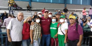 Gobierno regional entregó bono a las Glorias Deportivas