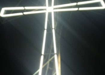 Encendida la Cruz del Mirador El Pocito en Boconó