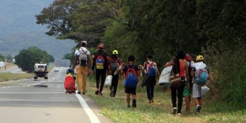 Más de 28.000 venezolanos regresaron al país con el «Plan Vuelta a la Patria»