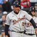 Miguel Cabrera se acerca a Roberto Clemente