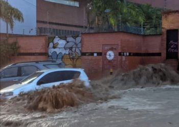 Lluvias de este martes 5 de abril sorprendieron a los merideños