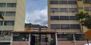 Vecinos de Residencia Independencia rechazan imposición de Junta Comunal ilegal