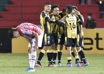 Táchira busca sumar puntos ante Emelec y alcanzar al líder Palmeiras