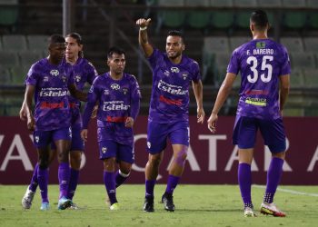 Metropolitanos vence a Puerto Cabello y le pisa los talones al líder Monagas