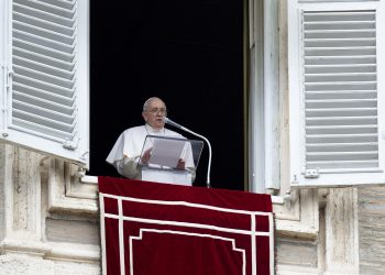 El papa denuncia la tragedia «demasiado extendida» de las muertes en el trabajo