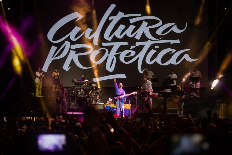 La banda de reggae Cultura Profética ofrece un concierto, el 28 de mayo de 2022, en Caracas (Venezuela). EFE/Rayner Peña R.