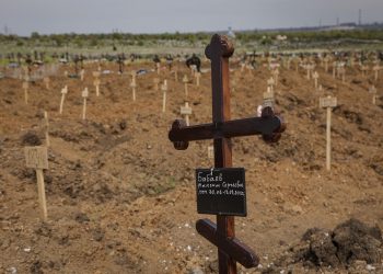 Riesgo de epidemias en Mariúpol. Zelenski pide ayuda para la reconstrucción